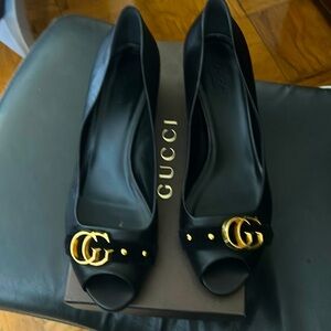 Gucci shoes brand new